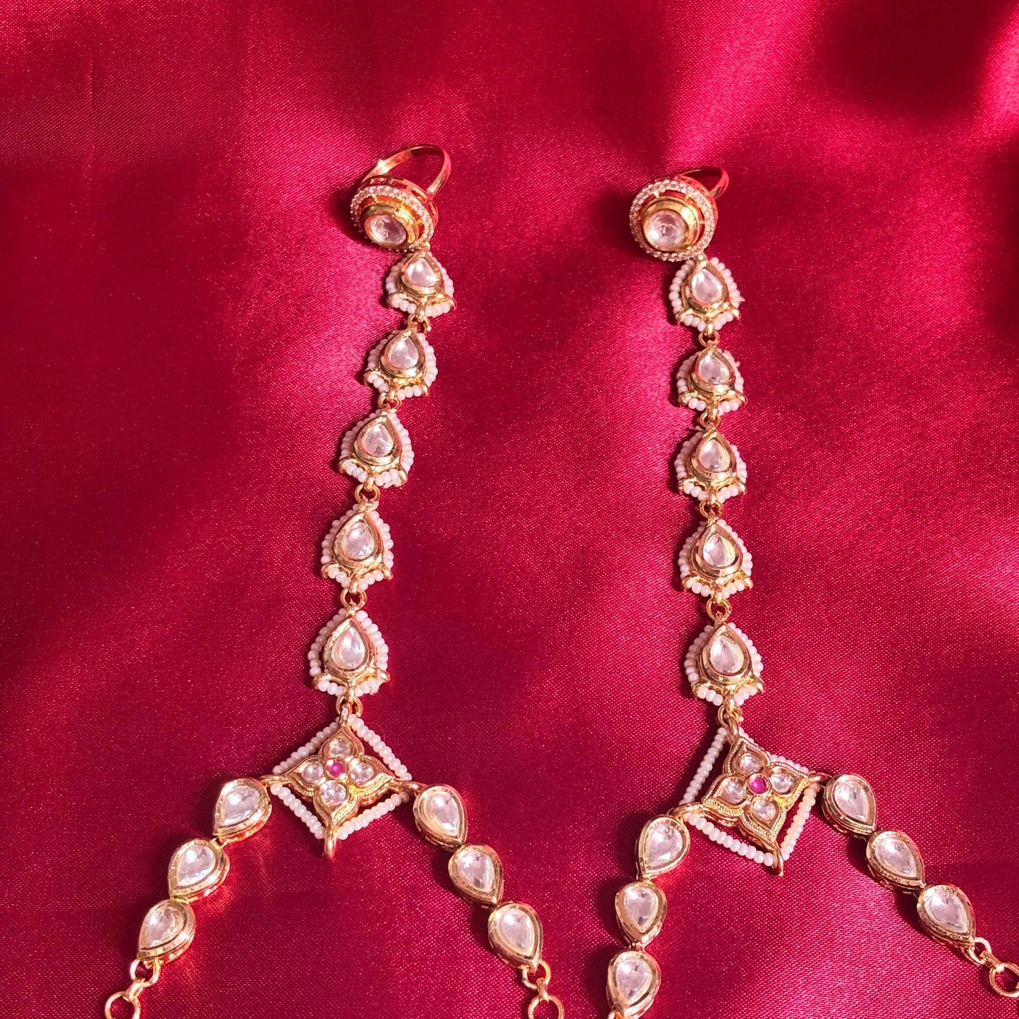 Kundan Pearl Hathphool Bracelet Set
