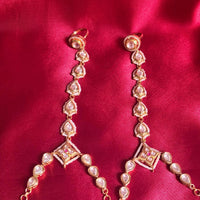 Kundan Pearl Hathphool Bracelet Set
