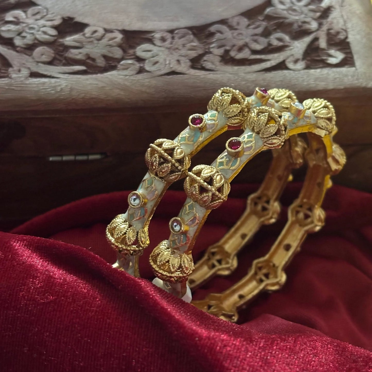 White Meenakari Kundan Bangle Pair - Jajra